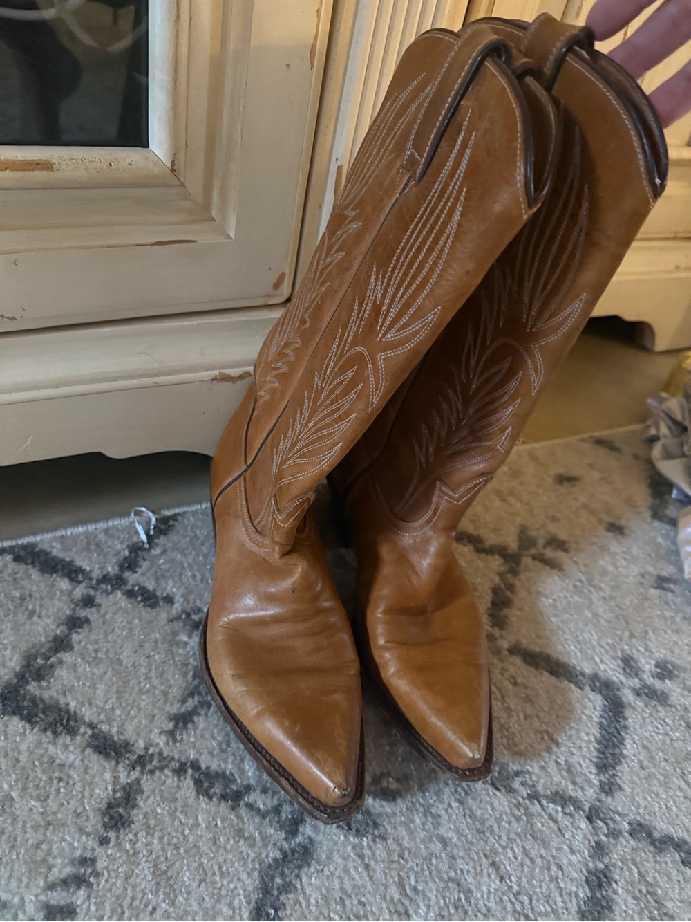 Women’s Tan Western Cowboy Boots - BCBGirls